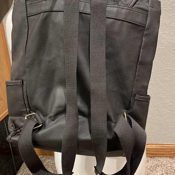 American Eagle Backpack - Picture 9 of 10